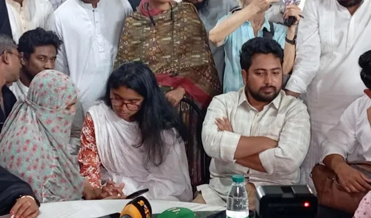 প্রশাসনের বিভিন্ন জায়গায় স্বৈরাচারের দোসররা আছে: নাহিদ