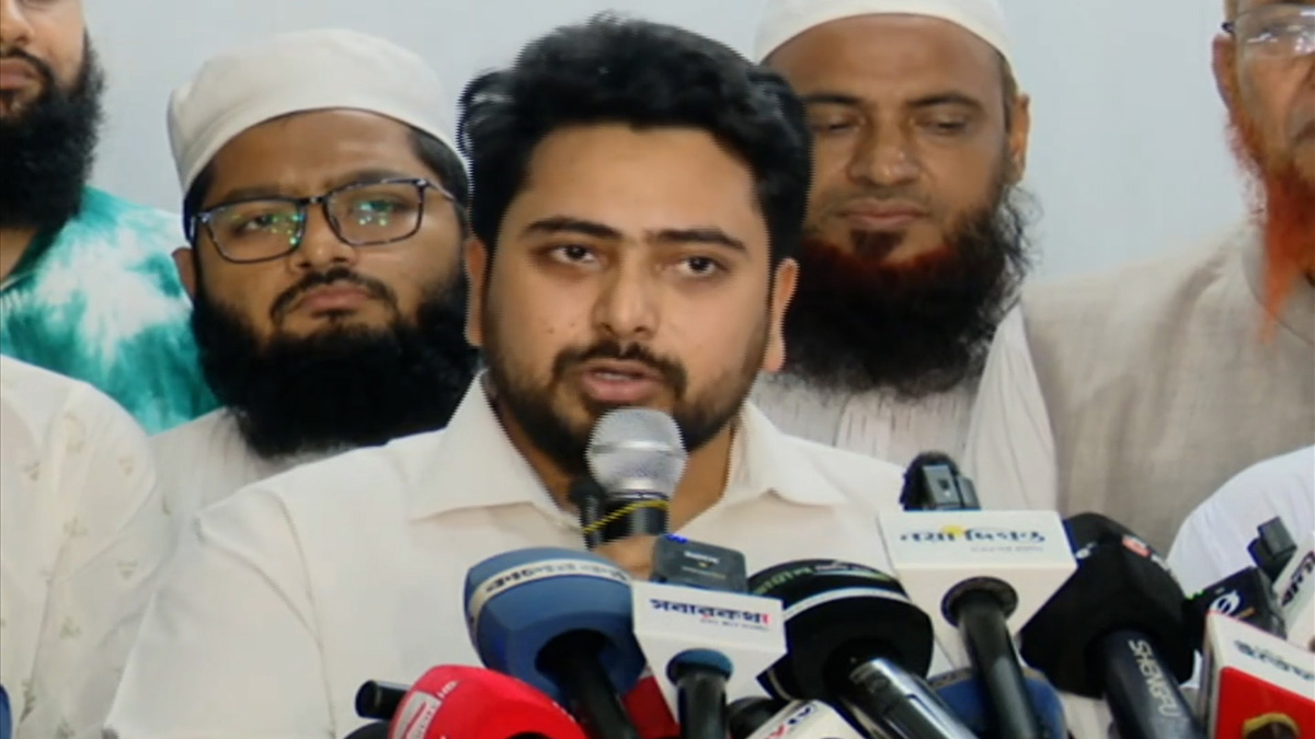 আওয়ামী লীগের বিচার চলাকালে নিবন্ধন স্থগিত করতে হবে: নাহিদ ইসলাম