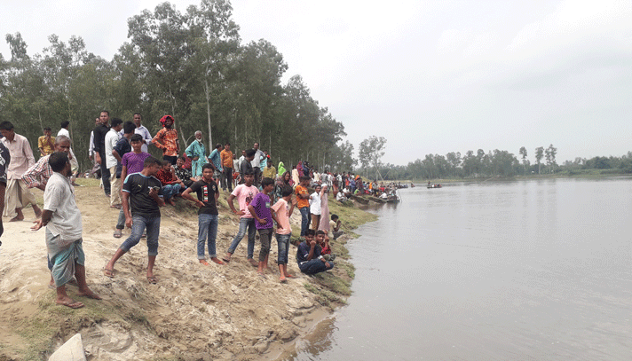পঞ্চগড়ে নৌকাডুবি: আরও ৬ লাশ উদ্ধার, মৃত বেড়ে ৫৬