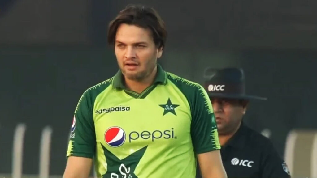 পাকিস্তান ক্রিকেটকে বিদায় জানালেন তারকা লেগ স্পিনার
