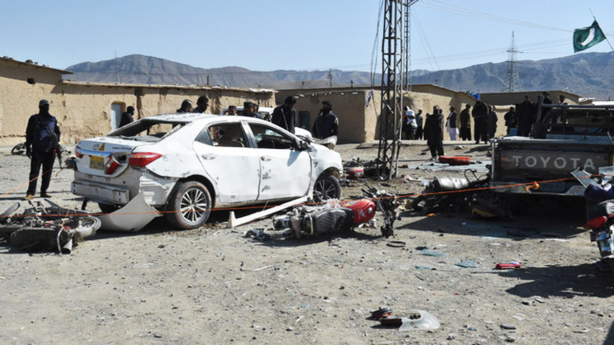 পাকিস্তানে বোমা বিস্ফোরণে নিহত ১১