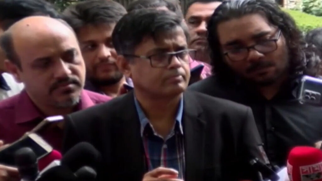 রাষ্ট্রপতির অপসারণ ইস্যুতে এখনও সিদ্ধান্ত নেয়নি সরকার: শফিকুল আলম