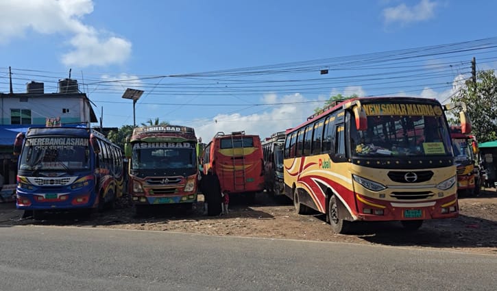 রাঙামাটির সঙ্গে খাগড়াছড়ি ও বান্দরবানের সড়ক যোগাযোগ বন্ধ