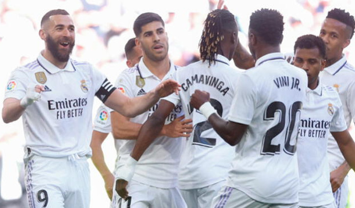 ৭ মিনিটে বেনজেমার হ্যাটট্রিকে রিয়ালের বড় জয়