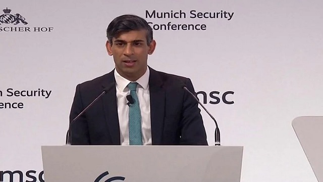 ইউক্রেনে দীর্ঘমেয়াদি নিরাপত্তা ও সামরিক সহায়তা দ্বিগুণের আহ্বান ব্রিটিশ প্রধানমন্ত্রীর