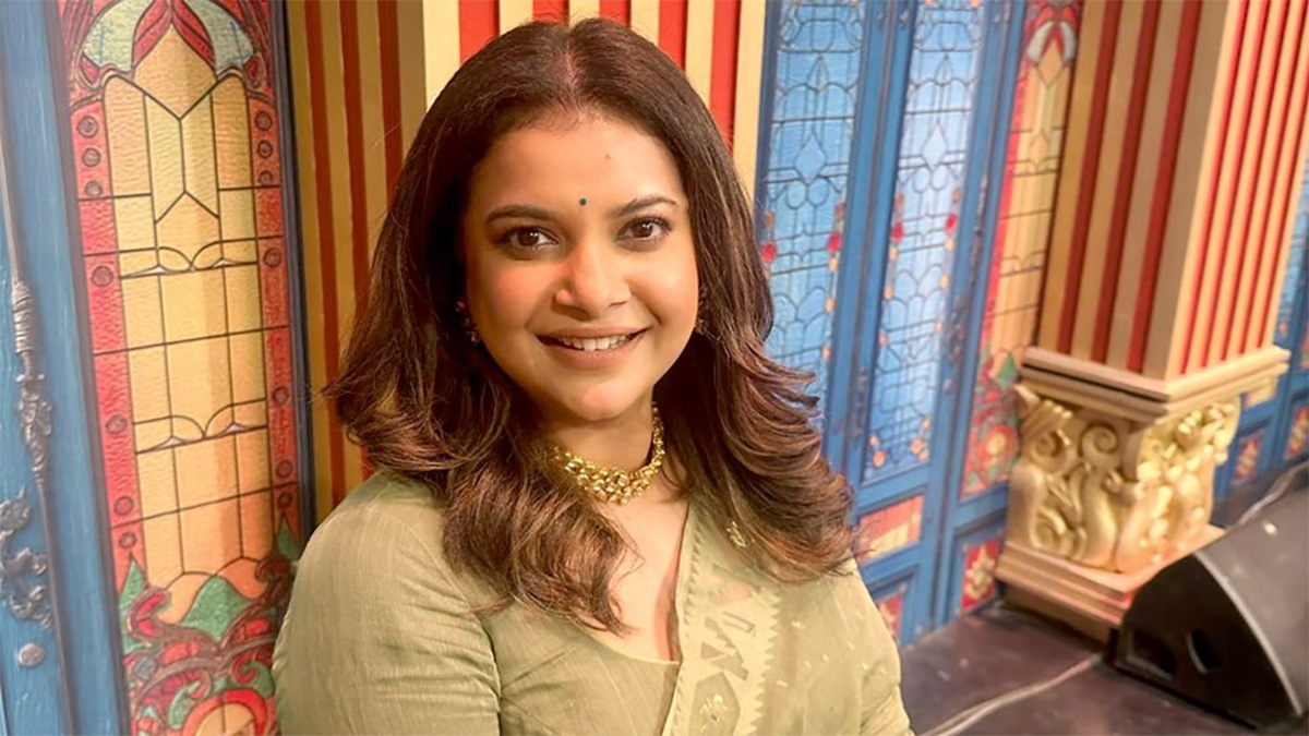 শবনম ফারিয়াকে আপত্তিকর মন্তব্য: যুবকের বিরুদ্ধে পদক্ষেপ নিচ্ছে সাজিদা ফাউন্ডেশন