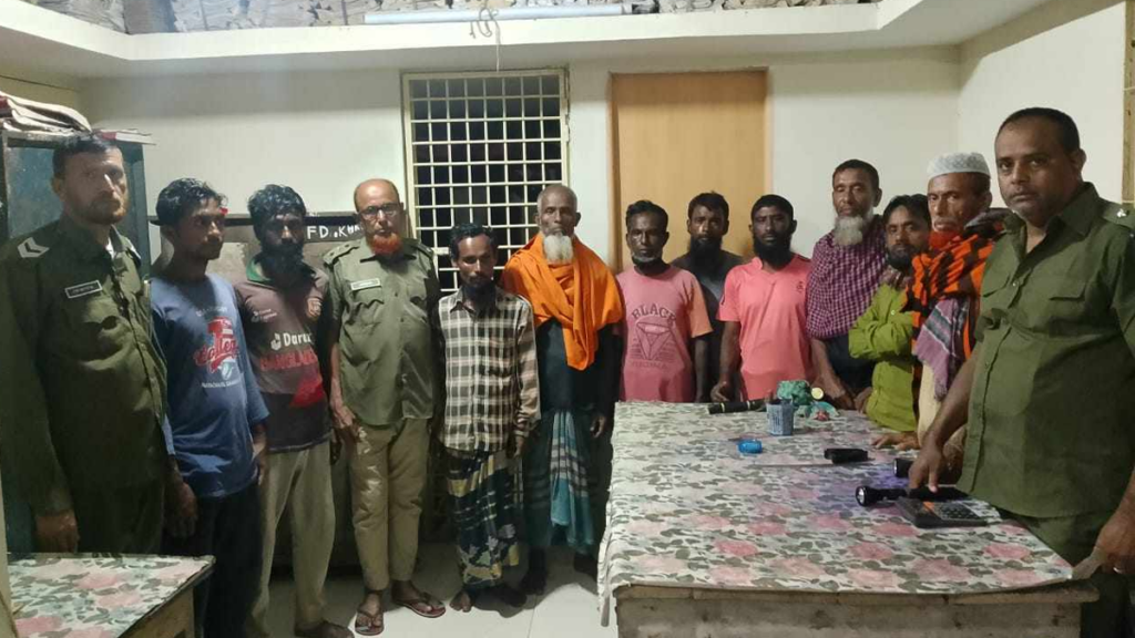 সুন্দরবনে দস্যুদের সঙ্গে গোলাগুলি, জিম্মি ১০ জেলে উদ্ধার