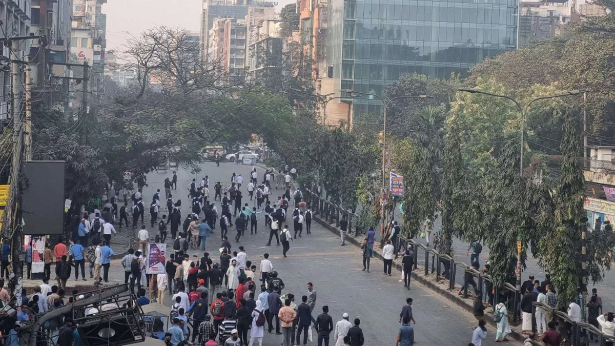 আইডিয়াল কলেজ ও সিটি কলেজের শিক্ষার্থীদের সংঘর্ষ