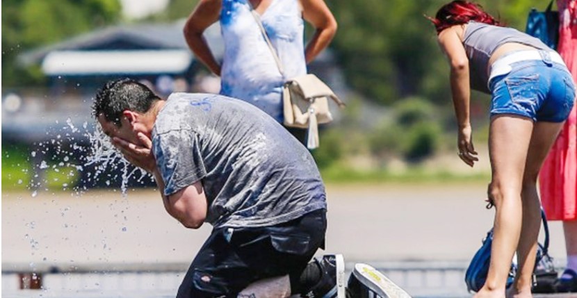 তীব্র তাপদাহে বিপর্যস্ত ইউরোপ