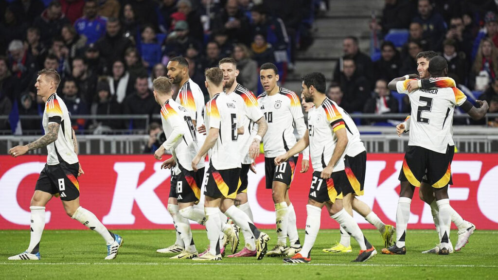 রয়েসকে ছাড়াই ইউরোর জন্য জার্মানির প্রাথমিক স্কোয়াড ঘোষণা