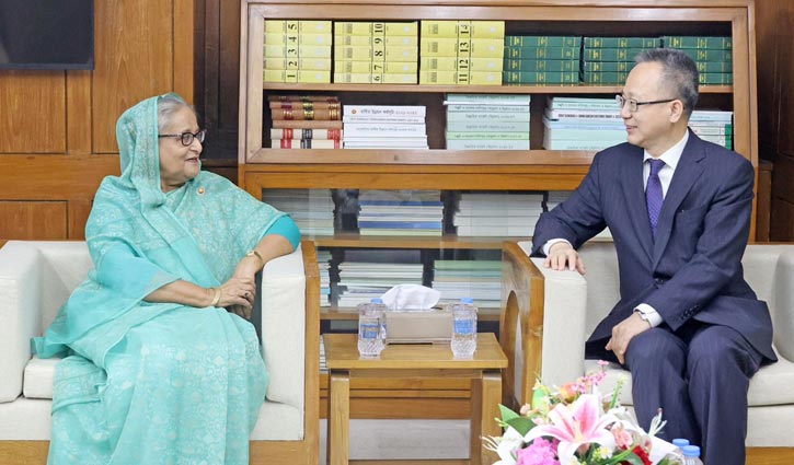 সুনীল অর্থনীতি বাস্তবায়নে এডিবির সহায়তা চেয়েছেন প্রধানমন্ত্রী