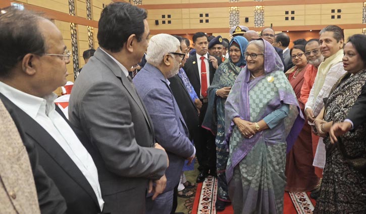 বাজেট পরবর্তী নৈশভোজে যোগ দিলেন প্রধানমন্ত্রী