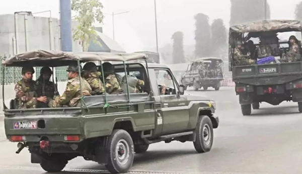 আরও বাড়ল সশস্ত্র বাহিনীর ম্যাজিস্ট্রেসি ক্ষমতার মেয়াদ 