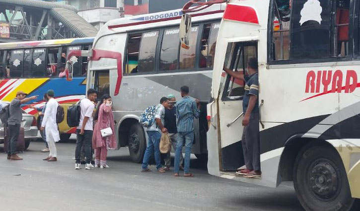 ঈদের পরদিনও ঢাকা ছাড়ছেন অনেকে
