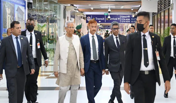 মালয়েশিয়া গেলেন প্রধান উপদেষ্টা