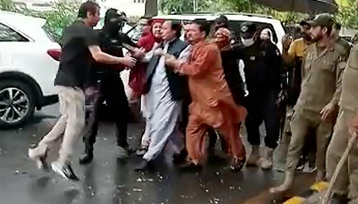 ইমরান খানের দলের সভাপতি এলাহি গ্রেপ্তার