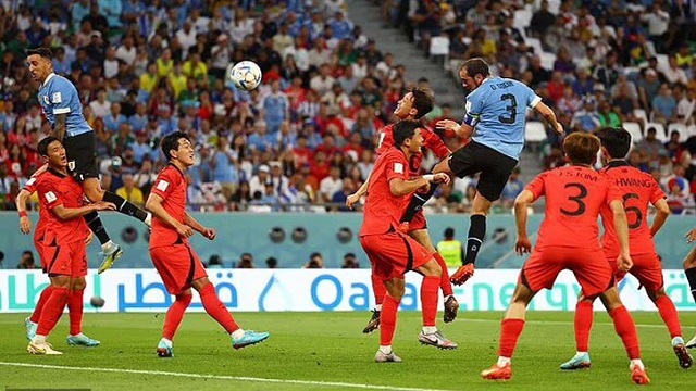 দুইবারের চ্যাম্পিয়ন উরুগুয়েকে রুখে দিলো দ. কোরিয়া