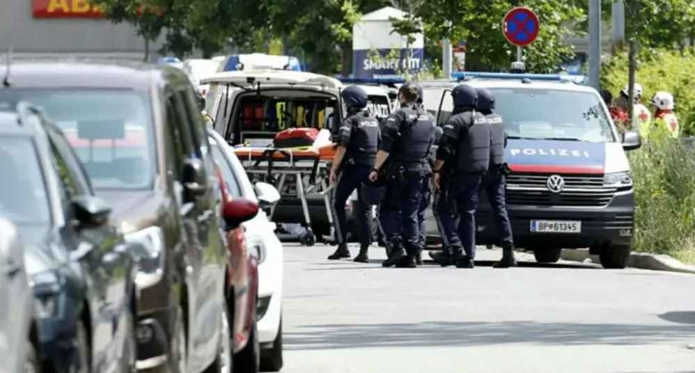 অস্ট্রিয়ায় স্কুলে বন্দুক হামলা, নিহত ৯