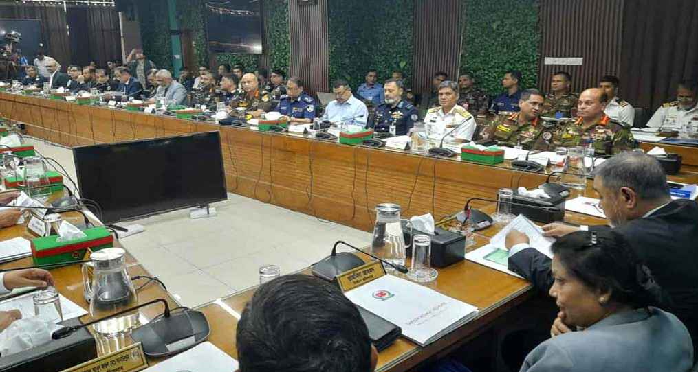 সশস্ত্রসহ সব বাহিনীর সঙ্গে বৈঠকে ইসি