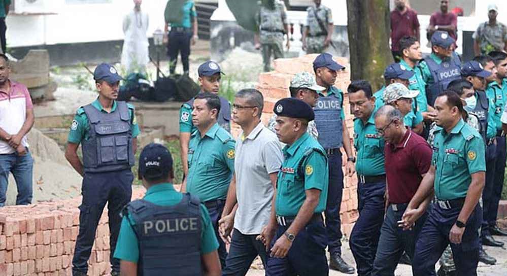 ১৫ সেনাকর্মকর্তাকে কারাগারে পাঠানোর নির্দেশ ট্রাইব্যুনালের