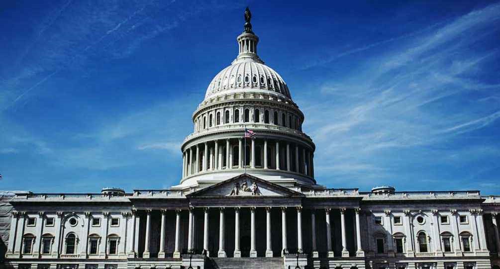 বাজেট পাসে ব্যর্থ সিনেট, শাটডাউনের কবলে যুক্তরাষ্ট্রের কেন্দ্রীয় সরকার