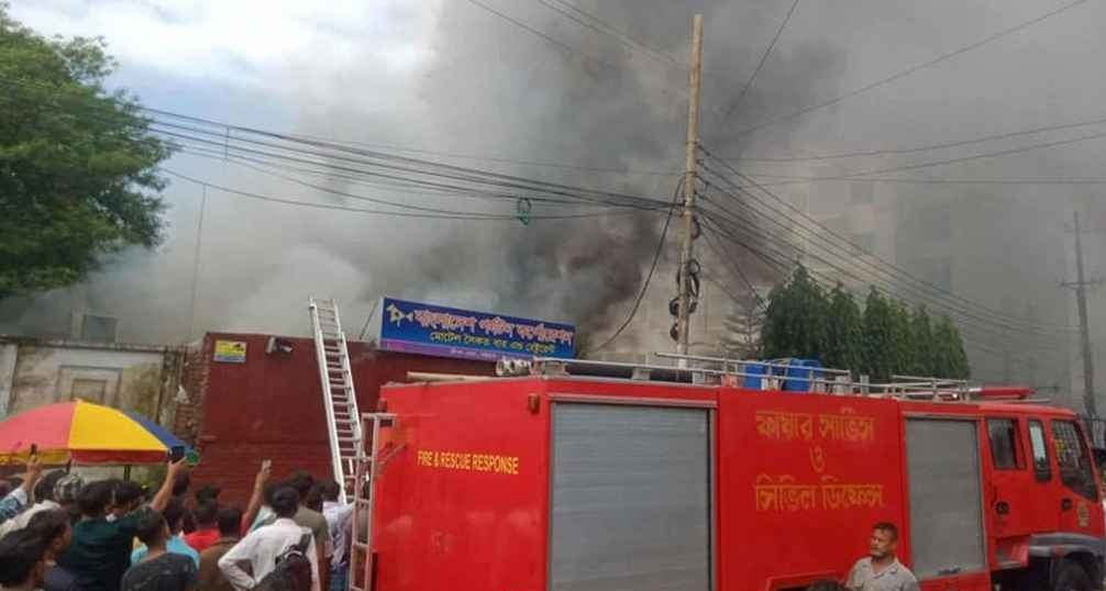 চট্টগ্রামে ভয়াবহ আগুন 