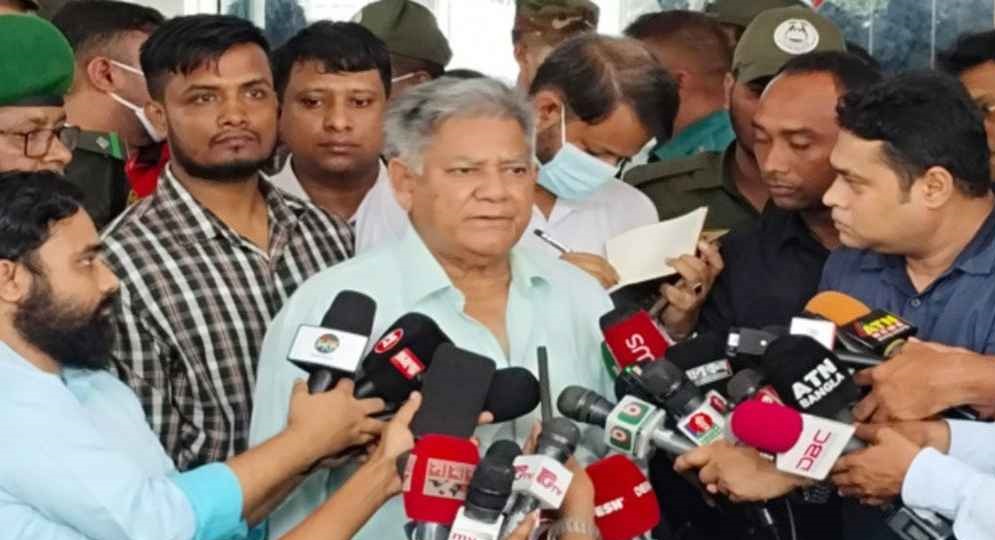 বিমান প্রশিক্ষণ নিয়ে উপদেষ্টা সাখাওয়াতের মন্তব্য