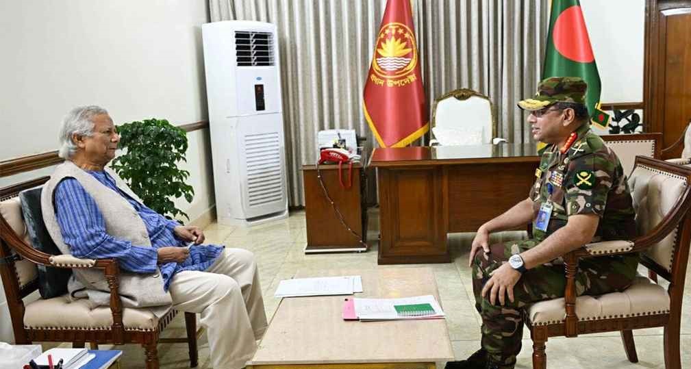 প্রধান উপদেষ্টার সঙ্গে সেনাপ্রধানের সৌজন্য সাক্ষাৎ