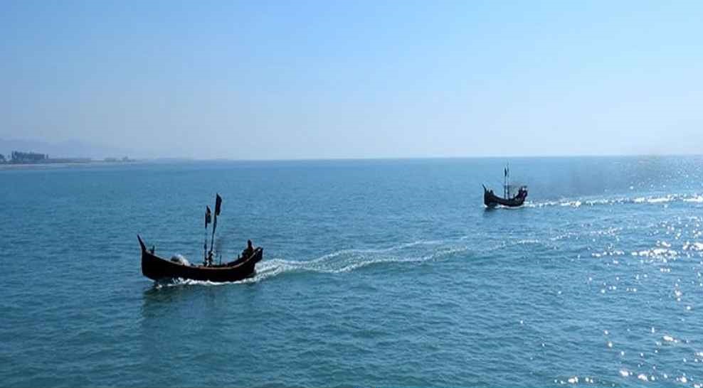 মধ্যরাত থেকে ৫৮ দিন সাগরে মাছ ধরায় নিষেধাজ্ঞা