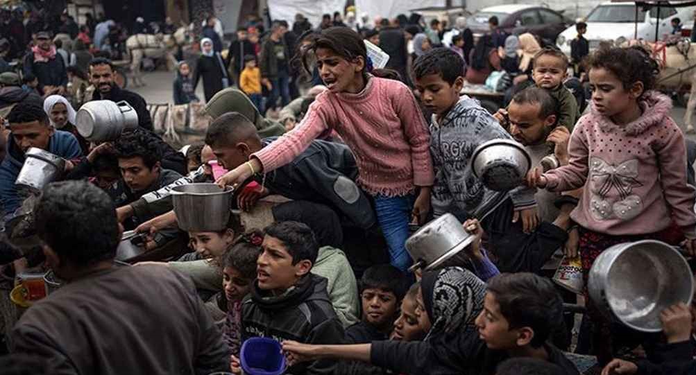 গাজায় ইসরায়েলি হামলায় নিহত আরও ৮৫, অনাহারে মৃত্যু ২৯
