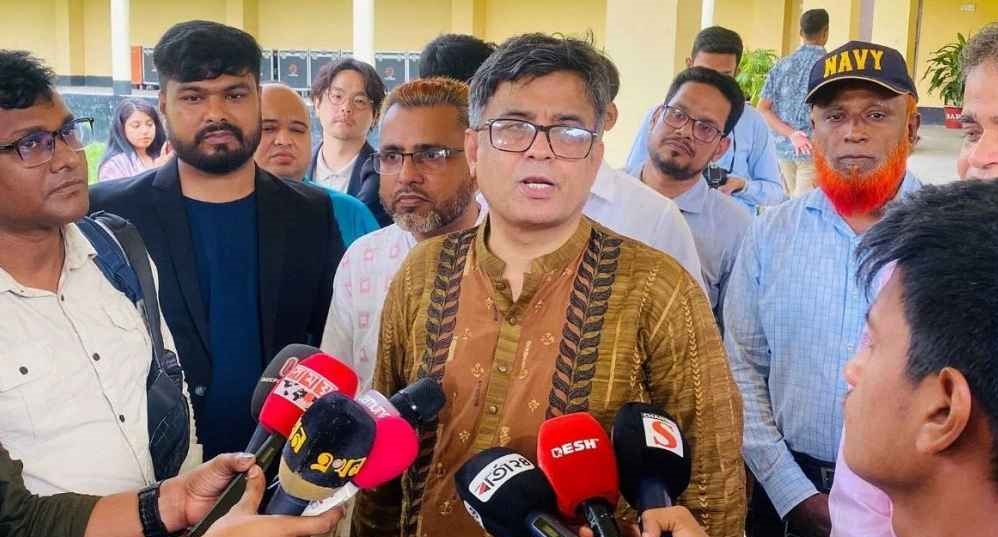 প্রধান উপদেষ্টা যেদিন নির্বাচনের কথা বলেছেন, সেদিনই নির্বাচন হবে: প্রেস সচিব