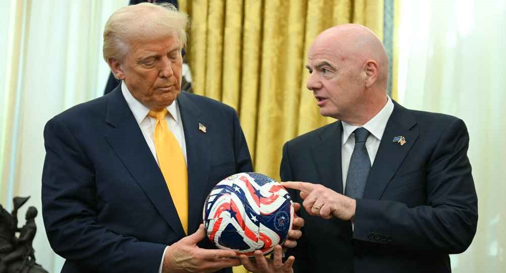 ট্রাম্পের শুল্কনীতিতে হুমকির মুখে বিশ্বকাপ ও অলিম্পিক আয়োজন