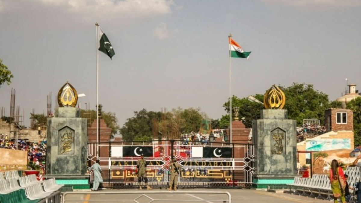ভারতের সঙ্গে আকাশ ও স্থল সীমান্ত বন্ধের ঘোষণা পাকিস্তানের