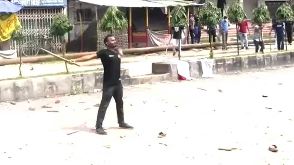 আবু সাঈদ হত্যা মামলায় ১৪ আসামির দেশত্যাগে নিষেধাজ্ঞা