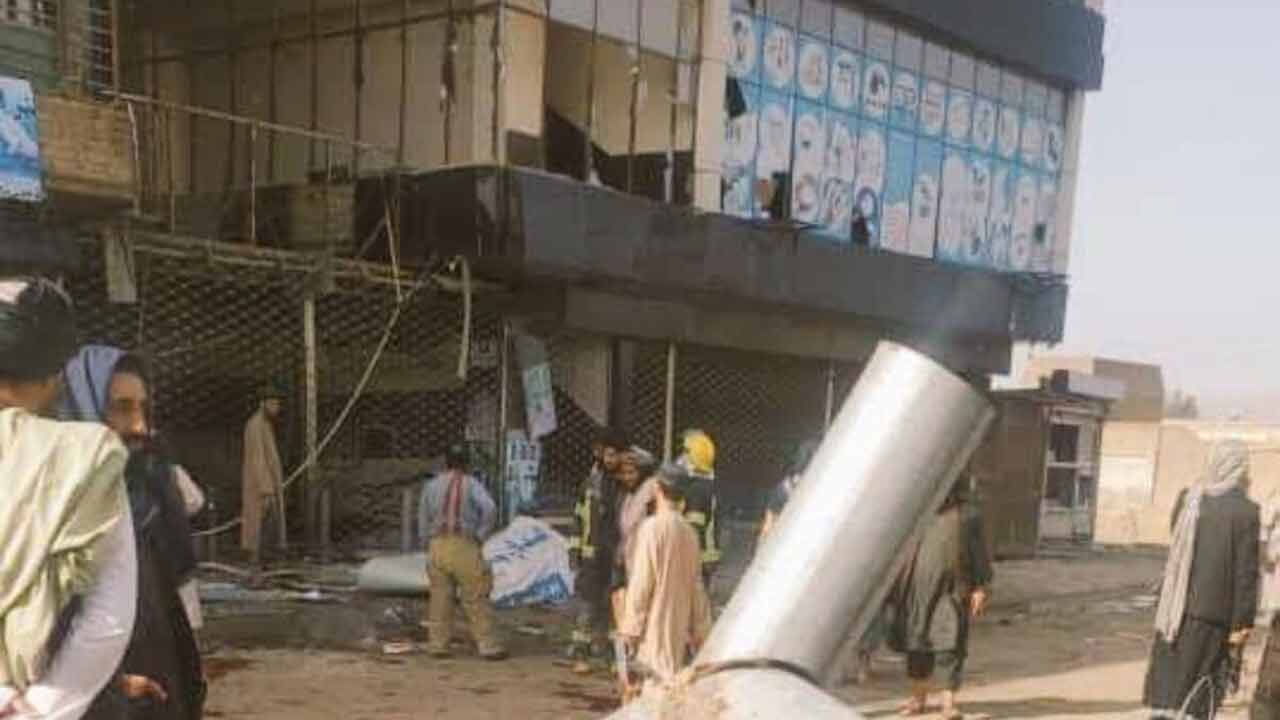আফগানিস্তানে আত্মঘাতী বোমা হামলায় নিহত অন্তত ২১