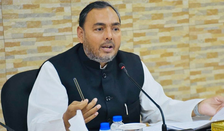 বোতলজাত পানির দাম কেন বাড়লো, খবর নিয়ে ব্যবস্থা: বাণিজ্য প্রতিমন্ত্রী