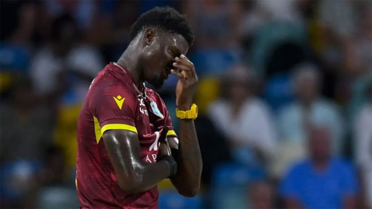 অধিনায়কের সঙ্গে তর্কে জড়িয়ে ২ ম্যাচ নিষিদ্ধ আলজারি জোসেফ