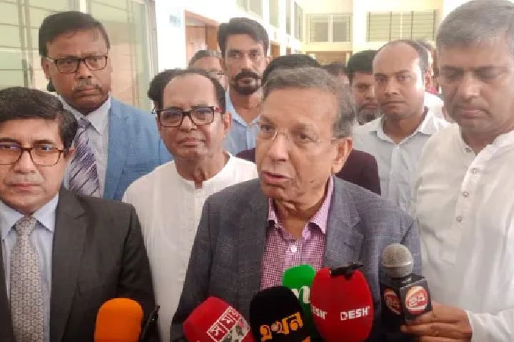 ডিসি-ইউএনওদের জন্য গাড়ি কেনা নিয়ে যা বললেন আইনমন্ত্রী