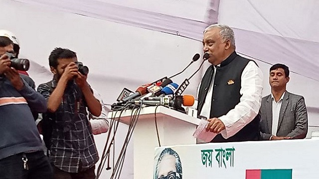 সাহস থাকলে দেশে আসুন, তারেককে স্বরাষ্ট্রমন্ত্রী