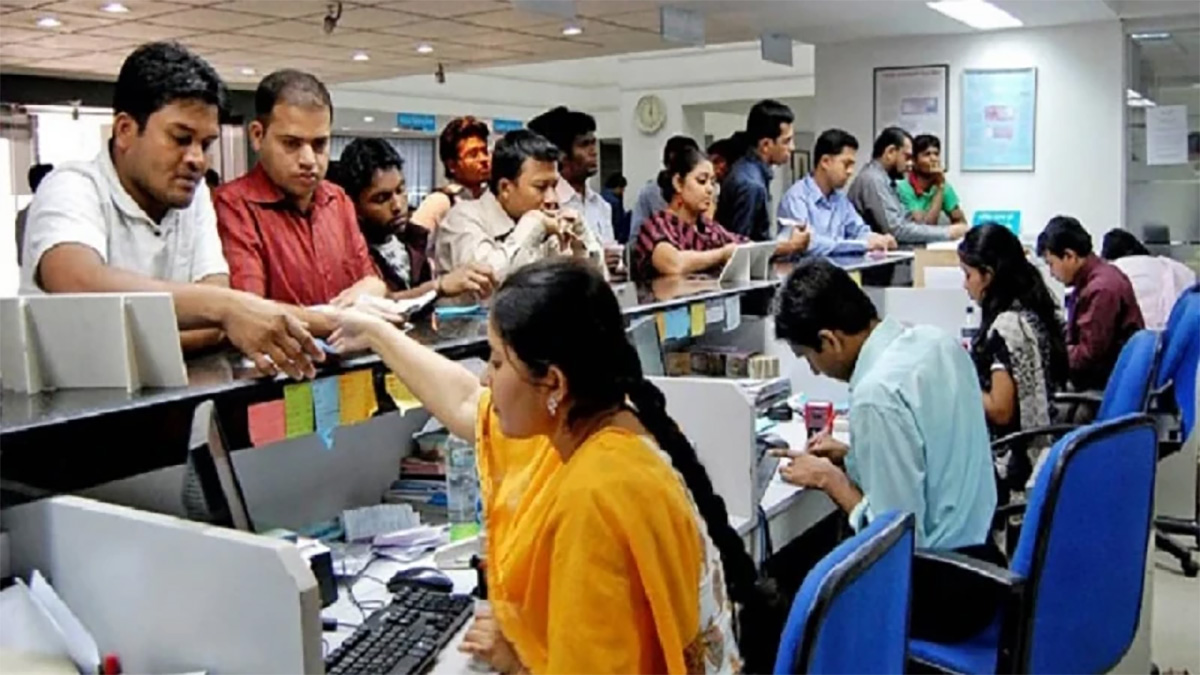 চারদিনের ছুটি শেষে কাল থেকে স্বাভাবিক হচ্ছে ব্যাংকিং কার্যক্রম