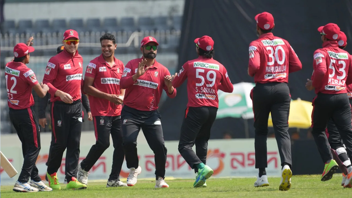 চট্টগ্রামকে উড়িয়ে ফাইনালের আশা বাঁচিয়ে রাখলো বরিশাল