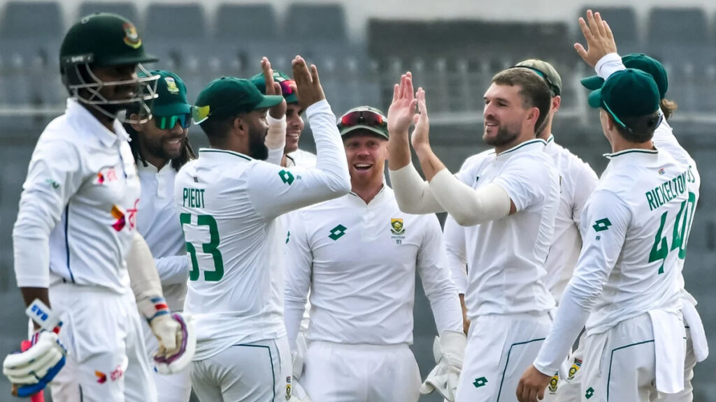 ৬০ রানে ৬ উইকেট হারিয়ে লাঞ্চে বাংলাদেশ