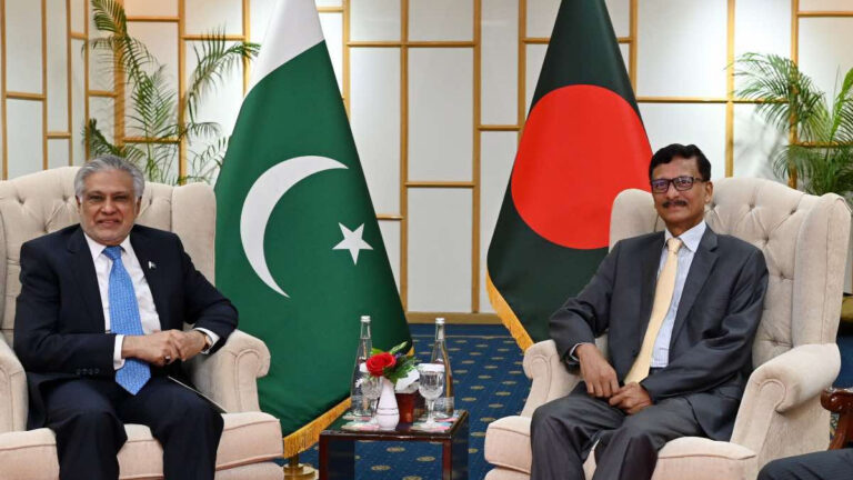 বাংলাদেশ-পাকিস্তান পররাষ্ট্রমন্ত্রী পর্যায়ের বৈঠক চলছে, সই হতে পারে ৬ চুক্তি ও সমঝোতা