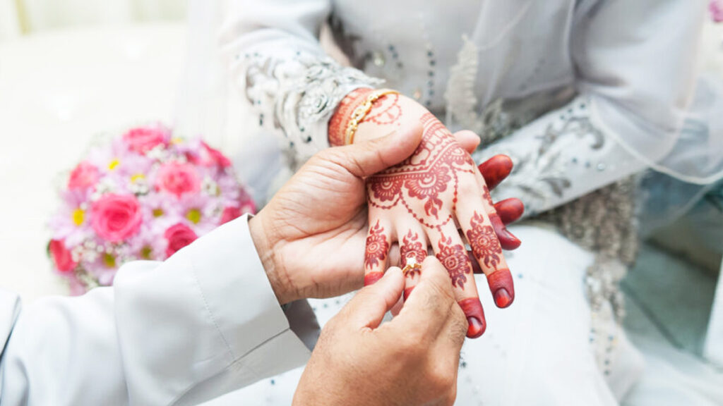 চার বিয়ের অধিকার আছে মুসলিম পুরুষদের: বোম্বে হাইকোর্টের রায়