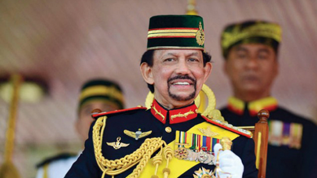 ঢাকায় কাচ্চি বিরিয়ানি খেলেন ব্রুনাইয়ের সুলতান