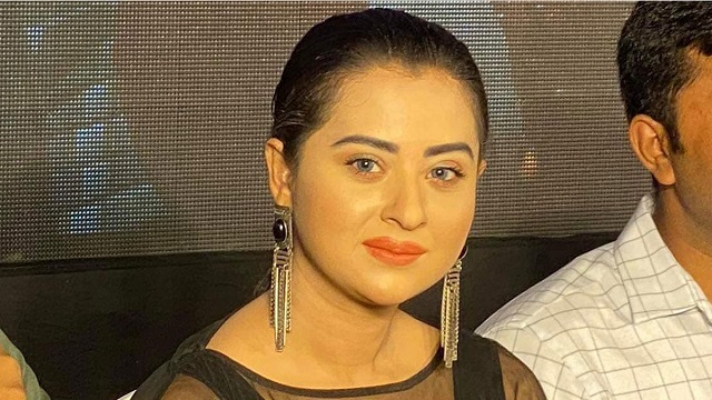 শাকিবের আশীর্বাদ আমার সঙ্গেই আছে : বুবলী