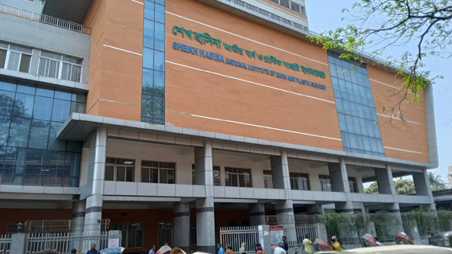 জুরাইনে গ্যাস লাইনে বিস্ফোরণ, তিতাসের ৬ শ্রমিক দগ্ধ