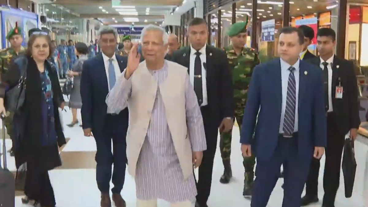 বিমসটেক সম্মেলনে যোগ দিতে ঢাকা ছাড়লেন প্রধান উপদেষ্টা