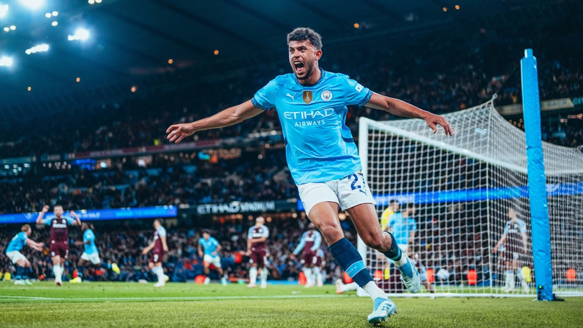 অ্যাস্টন ভিলাকে ২-১ গোলে হারিয়েছে ম্যানচেস্টার সিটি