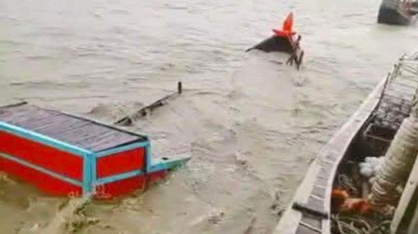 D3e2c0d6b55a459ca22abb9e8023f466e64d17719150bd36c72b88c7ede561f4.0